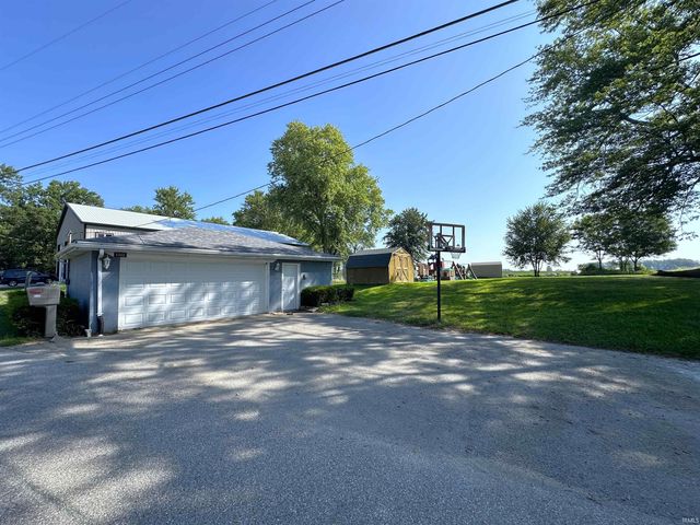 5240 E Wenz Drive, Monticello, IN 47960