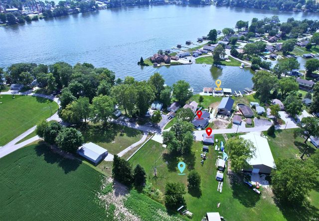 5240 E Wenz Drive, Monticello, IN 47960