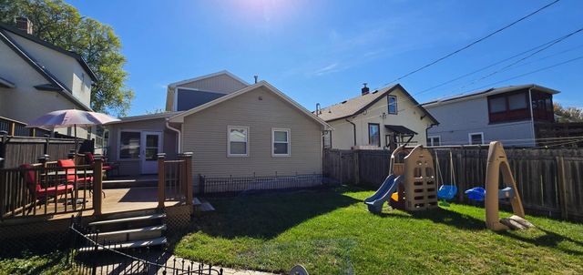 855 Cottage Avenue E, Saint Paul, MN 55106