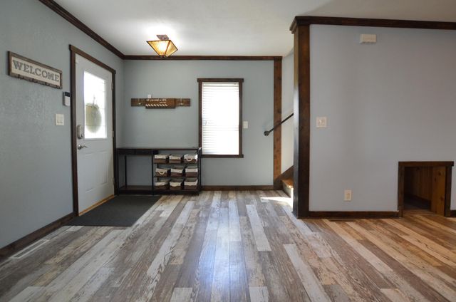 855 Cottage Avenue E, Saint Paul, MN 55106