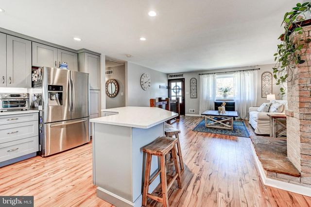 1299 MONTCLAIR DR, Pasadena, MD 21122