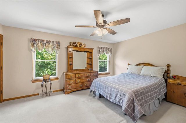 W213N16673 Glen Brooke DRIVE, Jackson, WI 53037
