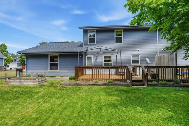 W213N16673 Glen Brooke DRIVE, Jackson, WI 53037