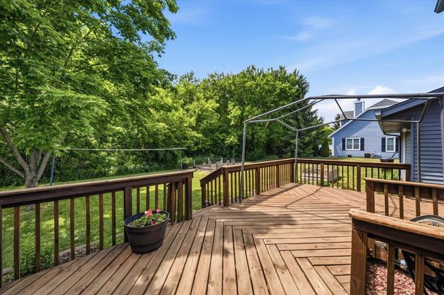 W213N16673 Glen Brooke DRIVE, Jackson, WI 53037