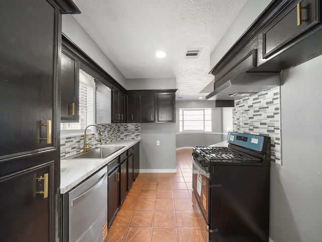 158 Blue Castle Court, Houston, TX 77015