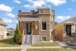 1335 Wesley Avenue, Berwyn, IL 60402