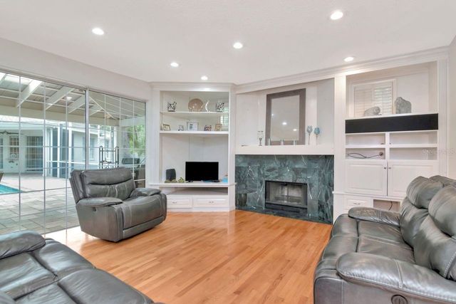 13104 GREENGAGE LANE, Tampa, FL 33612