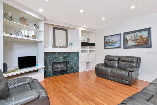 13104 GREENGAGE LANE, Tampa, FL 33612