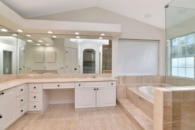 13104 GREENGAGE LANE, Tampa, FL 33612