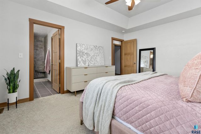 8217 E Mystic Dr, Sioux Falls, SD 57110