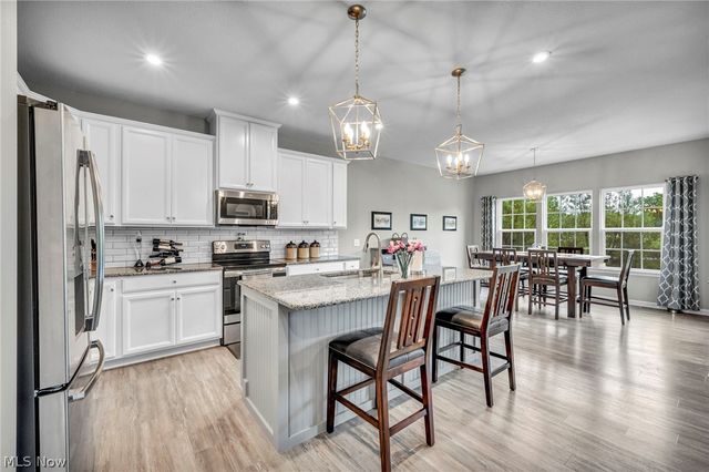 6223 Hooper Drive, Medina, OH 44256