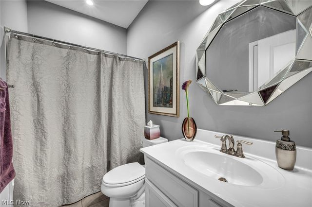 6223 Hooper Drive, Medina, OH 44256