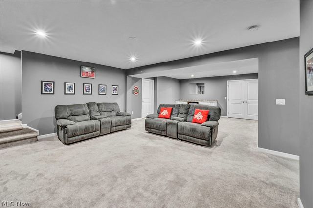 6223 Hooper Drive, Medina, OH 44256