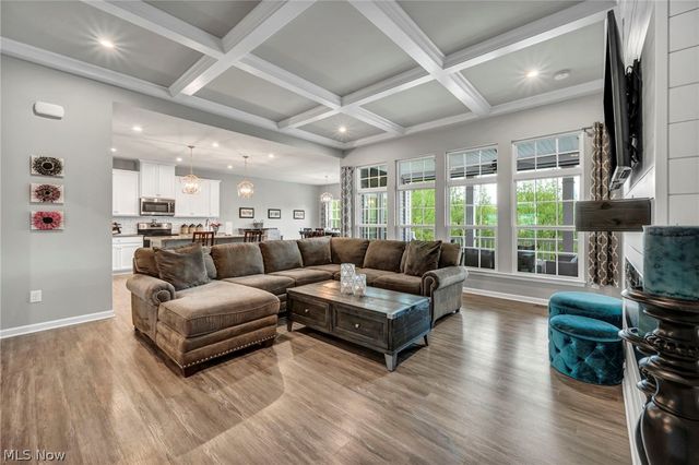 6223 Hooper Drive, Medina, OH 44256