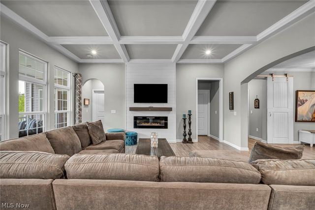6223 Hooper Drive, Medina, OH 44256