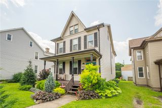 1520 4th Ave, Coraopolis, PA 15108