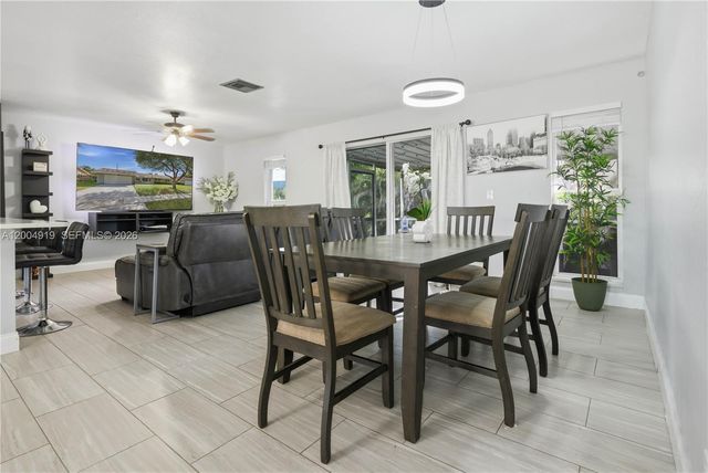 1200 Rowayton Circle, Wellington, FL 33414