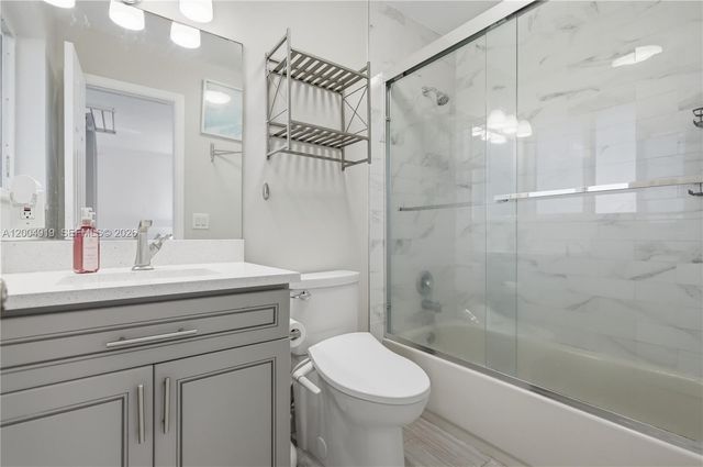 1200 Rowayton Circle, Wellington, FL 33414