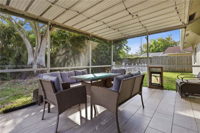 1200 Rowayton Circle, Wellington, FL 33414