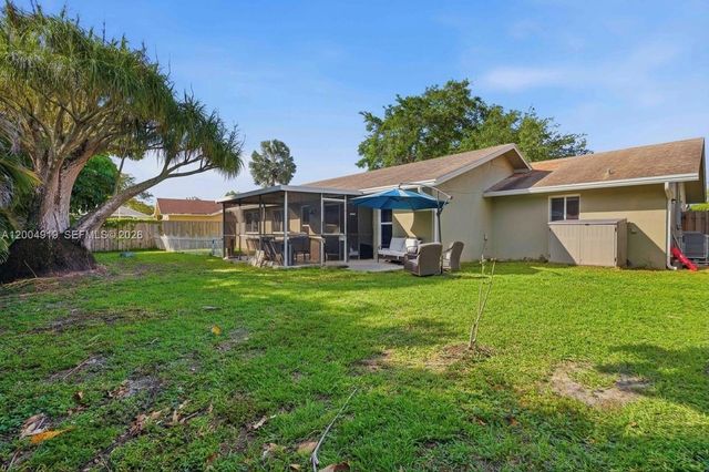 1200 Rowayton Circle, Wellington, FL 33414