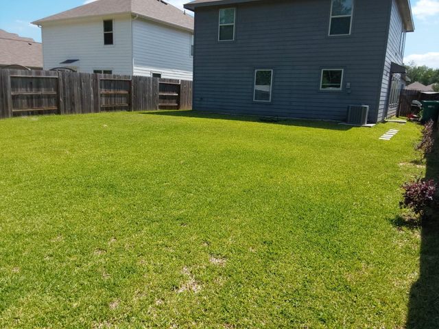 18630 Rosehill Prairie Drive, New Caney, TX 77357