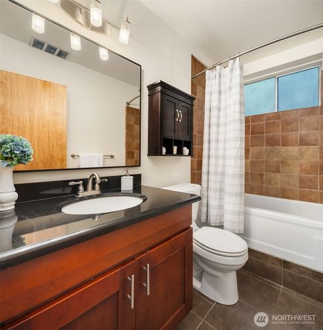 11022 Palisades Avenue SW, Vashon, WA 98070