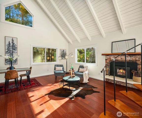 11022 Palisades Avenue SW, Vashon, WA 98070