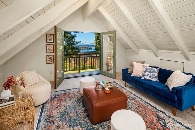 11022 Palisades Avenue SW, Vashon, WA 98070