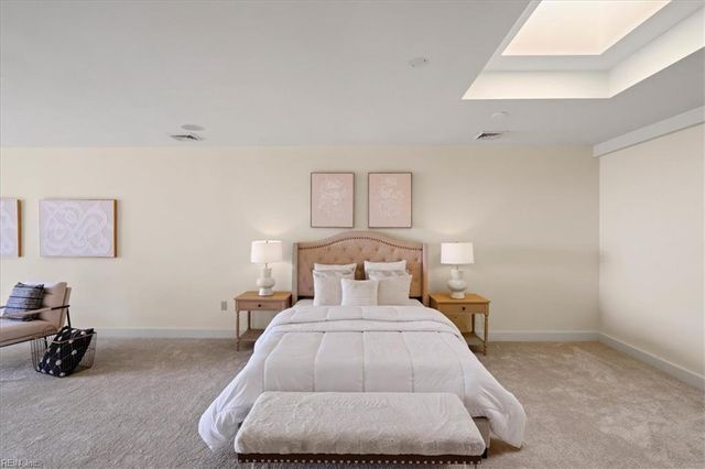 215 Brooke Ave Apt 1004, Norfolk, VA 23510