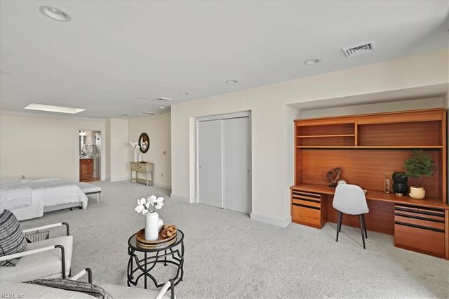 215 Brooke Ave Apt 1004, Norfolk, VA 23510