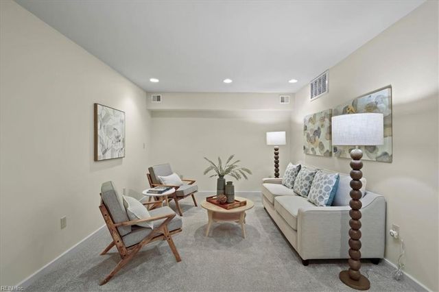 215 Brooke Ave Apt 1004, Norfolk, VA 23510