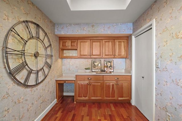 215 Brooke Ave Apt 1004, Norfolk, VA 23510