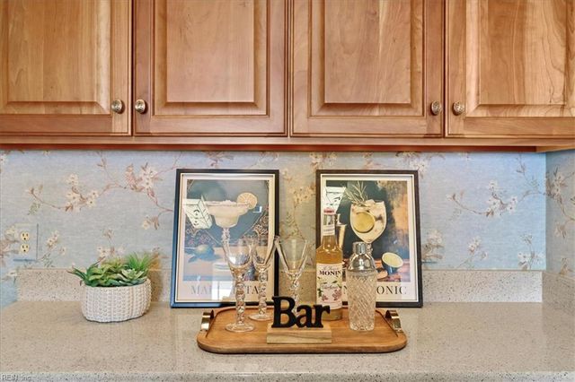 215 Brooke Ave Apt 1004, Norfolk, VA 23510