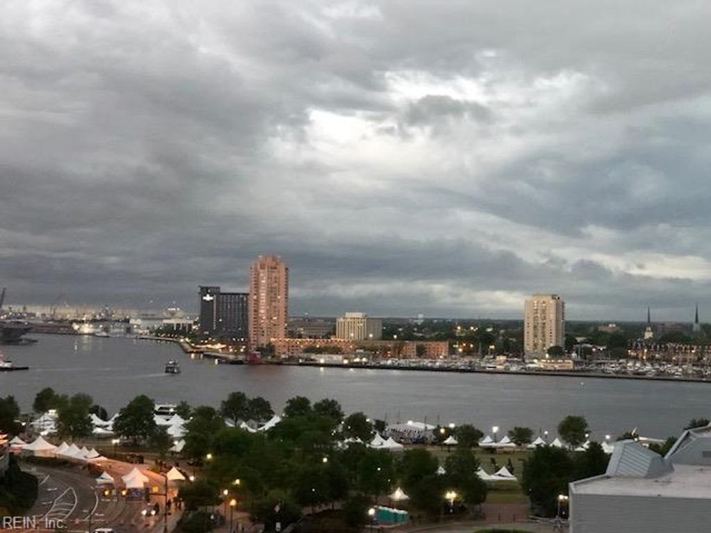 215 Brooke Ave Apt 1004, Norfolk, VA 23510