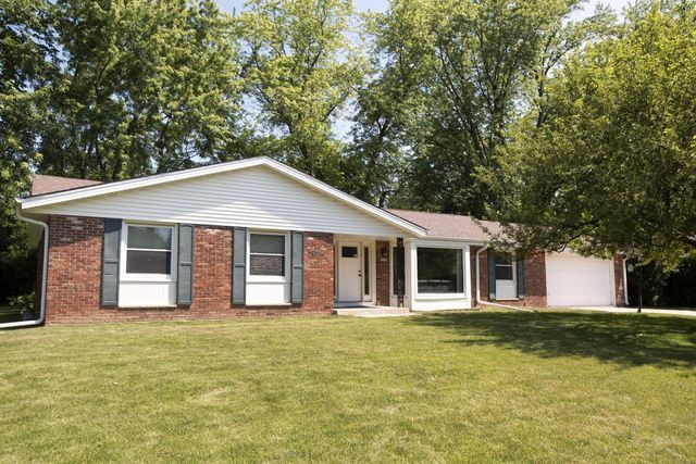 2510 W Rochelle AVENUE, Glendale, WI 53209