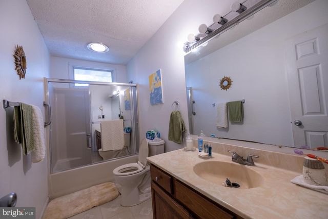 110 HEMLOCK RD, Ephrata, PA 17522