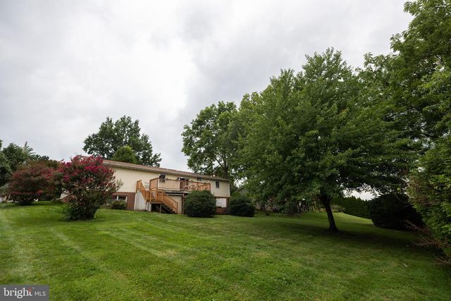 110 HEMLOCK RD, Ephrata, PA 17522