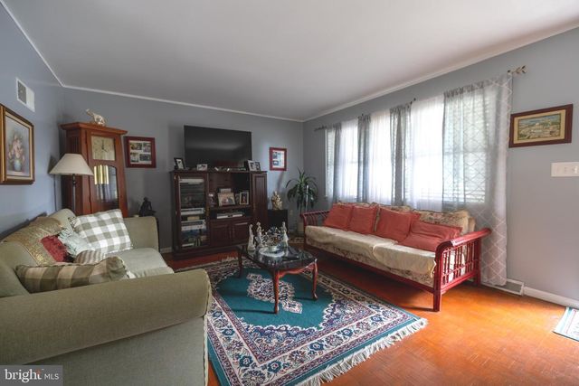110 HEMLOCK RD, Ephrata, PA 17522