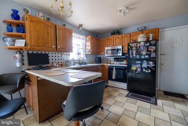 110 HEMLOCK RD, Ephrata, PA 17522