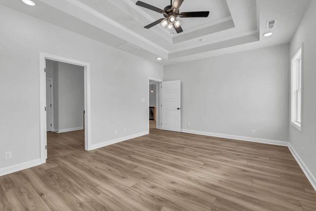 310 Galway Dr, Clarksville, TN 37042