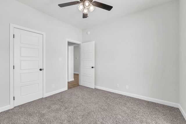 310 Galway Dr, Clarksville, TN 37042