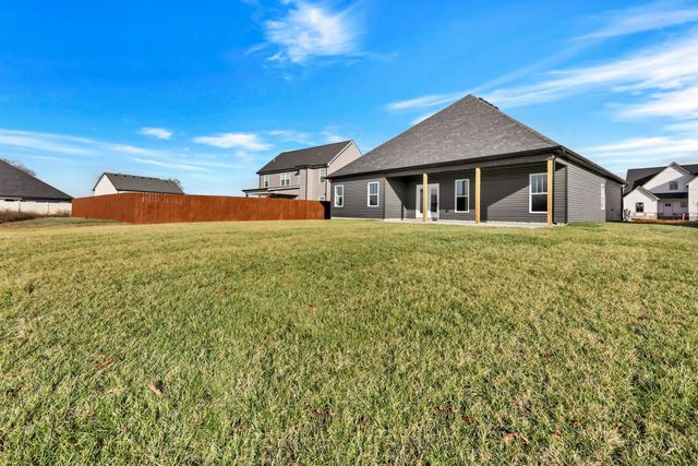 310 Galway Dr, Clarksville, TN 37042