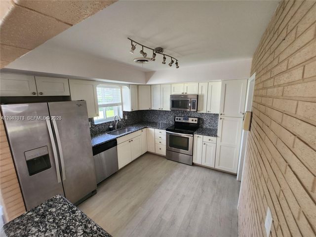 3346 Coolidge Street, Hollywood, FL 33021