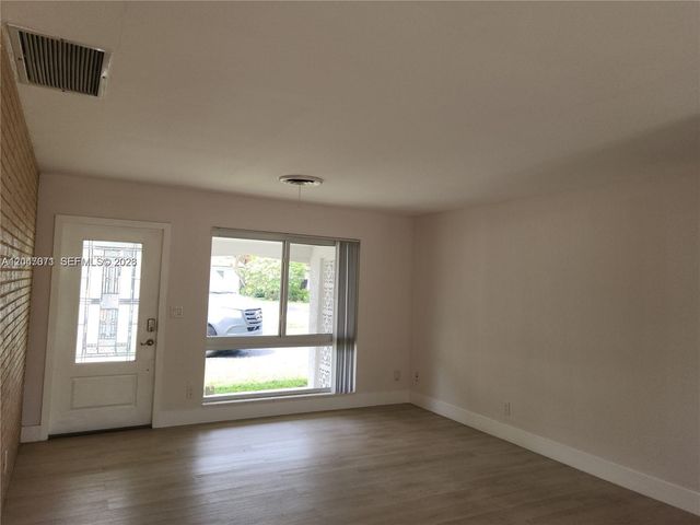3346 Coolidge Street, Hollywood, FL 33021