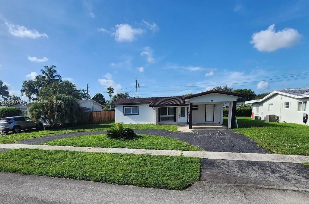 3346 Coolidge Street, Hollywood, FL 33021