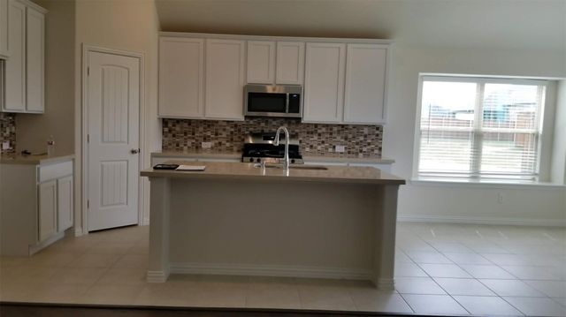 6132 Halton Drive, Celina, TX 75009
