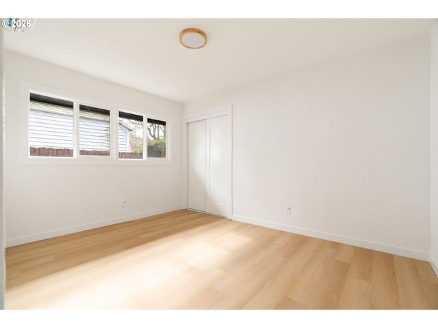 2530 Ne DEKUM St, Portland, OR 97211