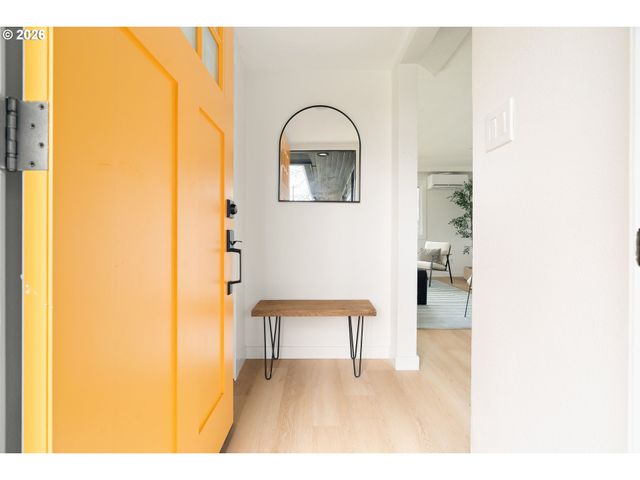 2530 Ne DEKUM St, Portland, OR 97211