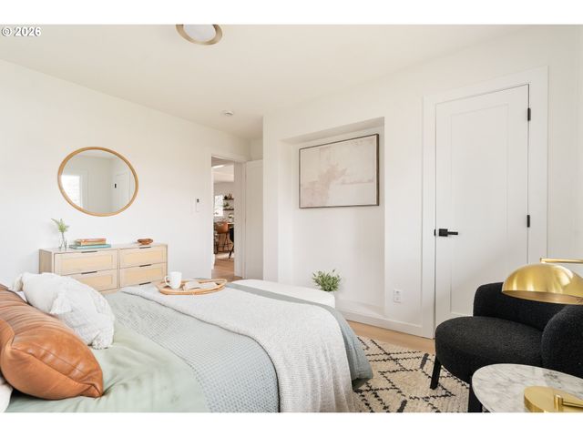 2530 Ne DEKUM St, Portland, OR 97211