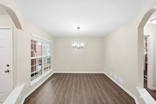 728 Old Checker Road, Buffalo Grove, IL 60089